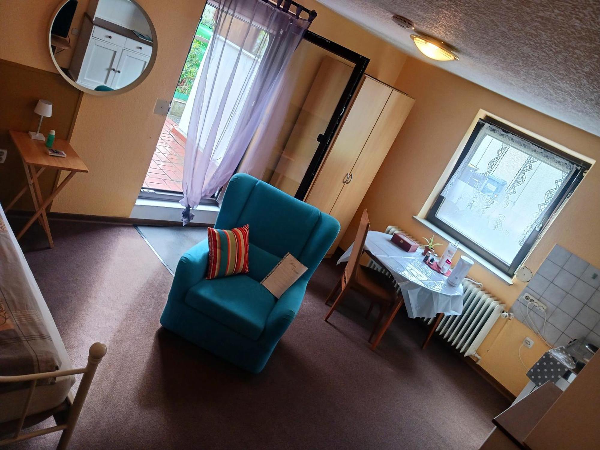 Moebliertes Zimmer Núremberg Exterior foto